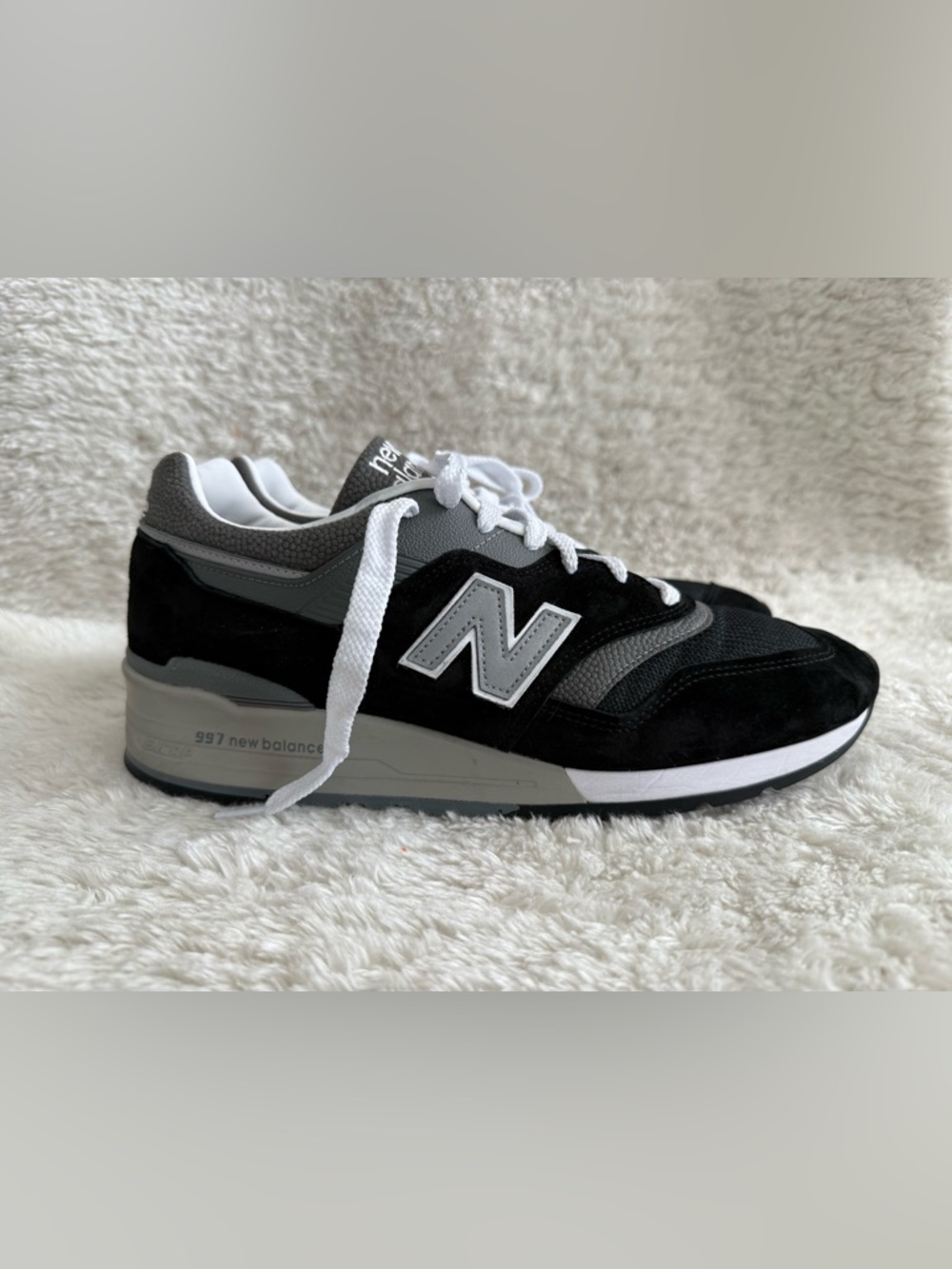 New Balance Men's Black and Gray 997 Sneakers